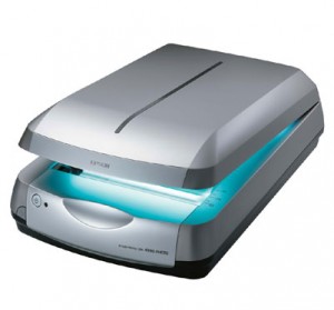 8Solid and Sleek Epson 4990 Scanner